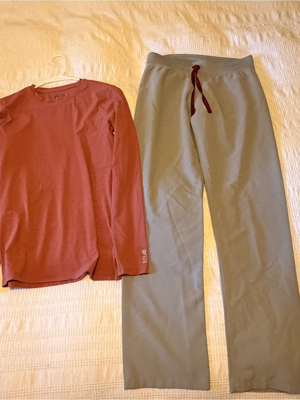 Figs Scrubs - Picture 2 of 9